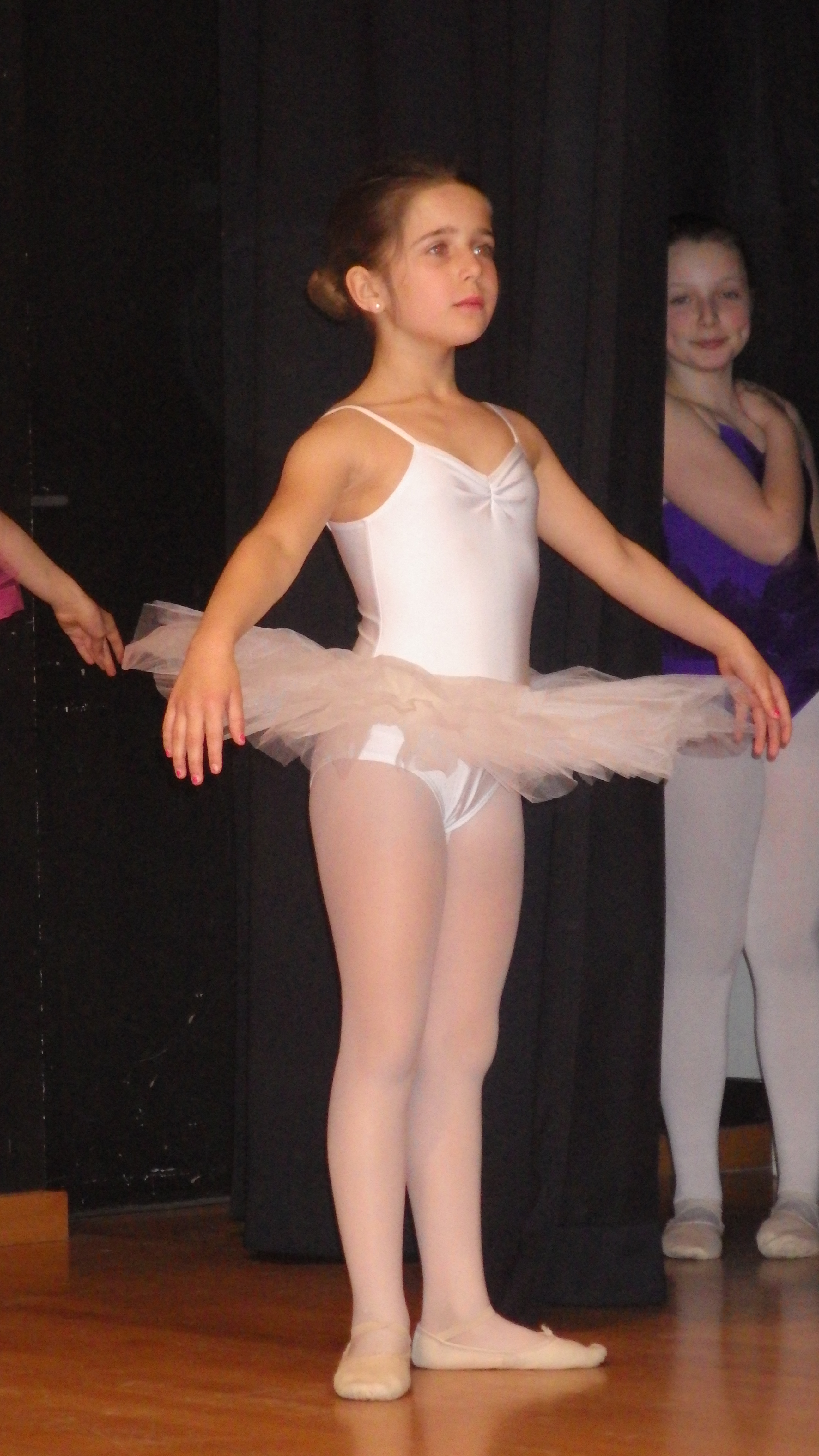 Photo d'une jeune danseuse en tutu